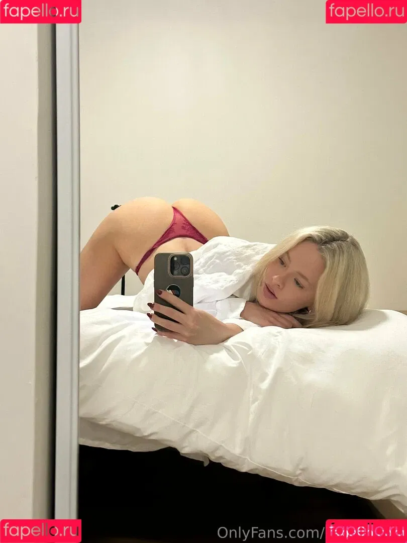 second_zoe_music / secondzoe Onlyfans Photo Gallery 
