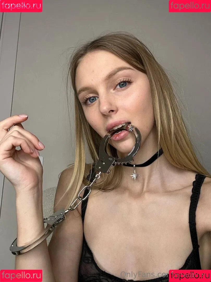 badsofia / sofialien Onlyfans Photo Gallery 