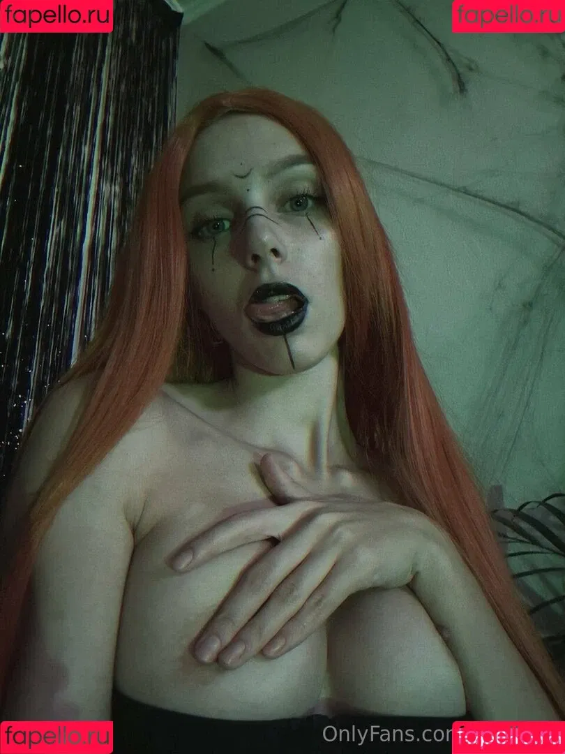 badsofia / sofialien Onlyfans Photo Gallery 