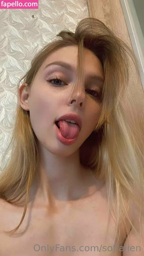 badsofia / sofialien Onlyfans Photo Gallery 