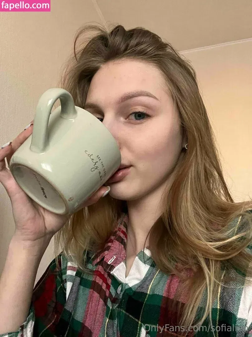 badsofia / sofialien Onlyfans Photo Gallery 