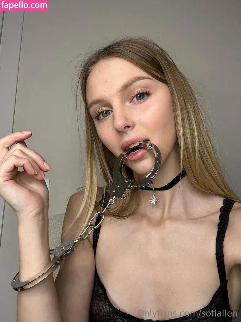 badsofia / sofialien Onlyfans Photo Gallery 