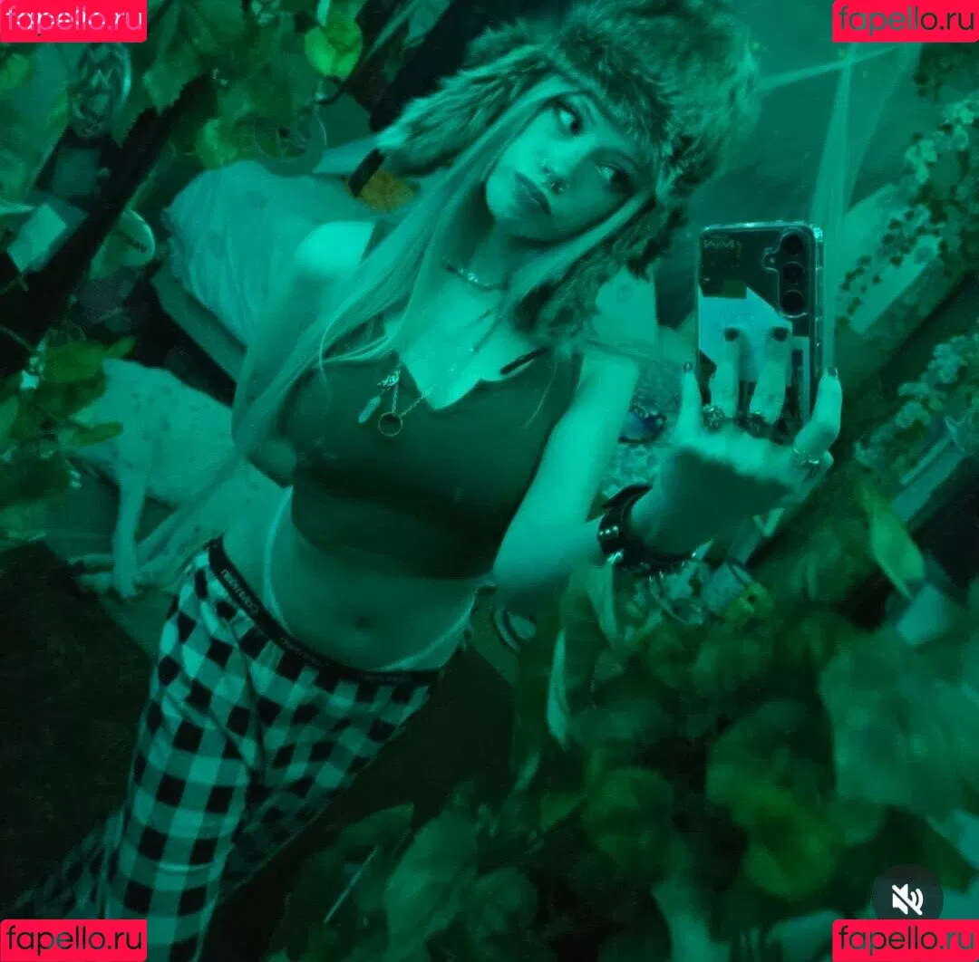 https: / pipssqueakss Onlyfans Photo Gallery 