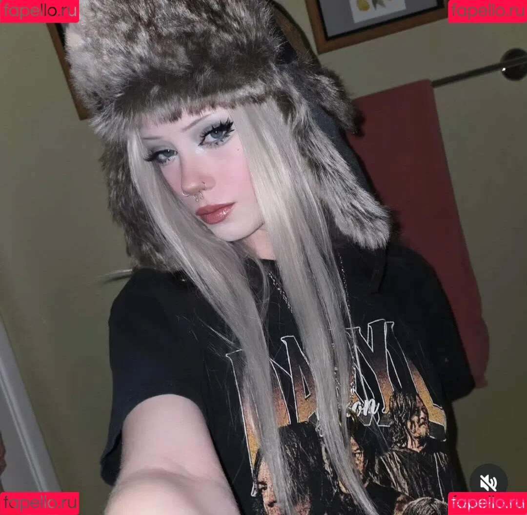 https: / pipssqueakss Onlyfans Photo Gallery 