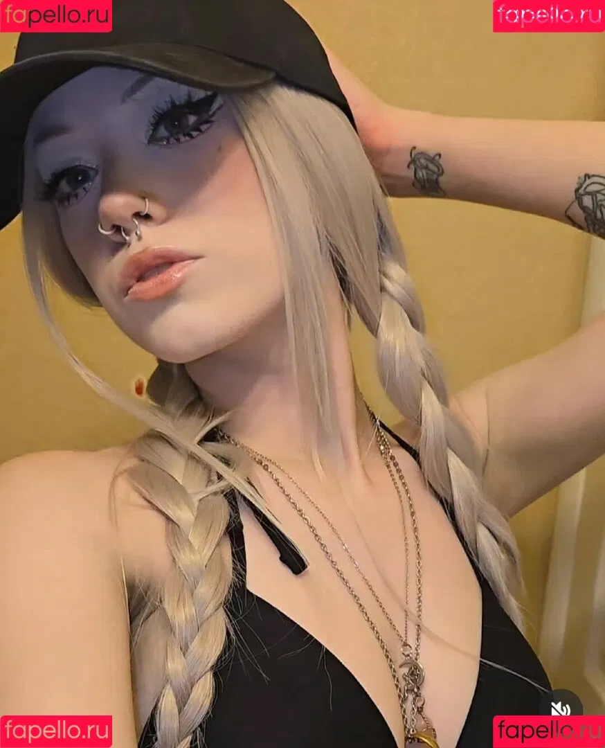 https: / pipssqueakss Onlyfans Photo Gallery 