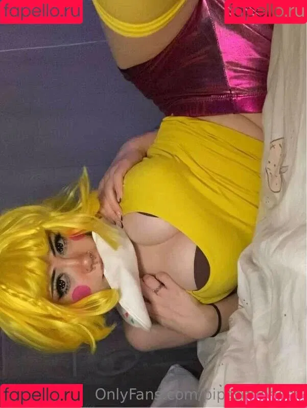 https: / pipssqueakss Onlyfans Photo Gallery 