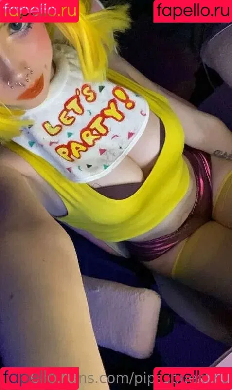 https: / pipssqueakss Onlyfans Photo Gallery 