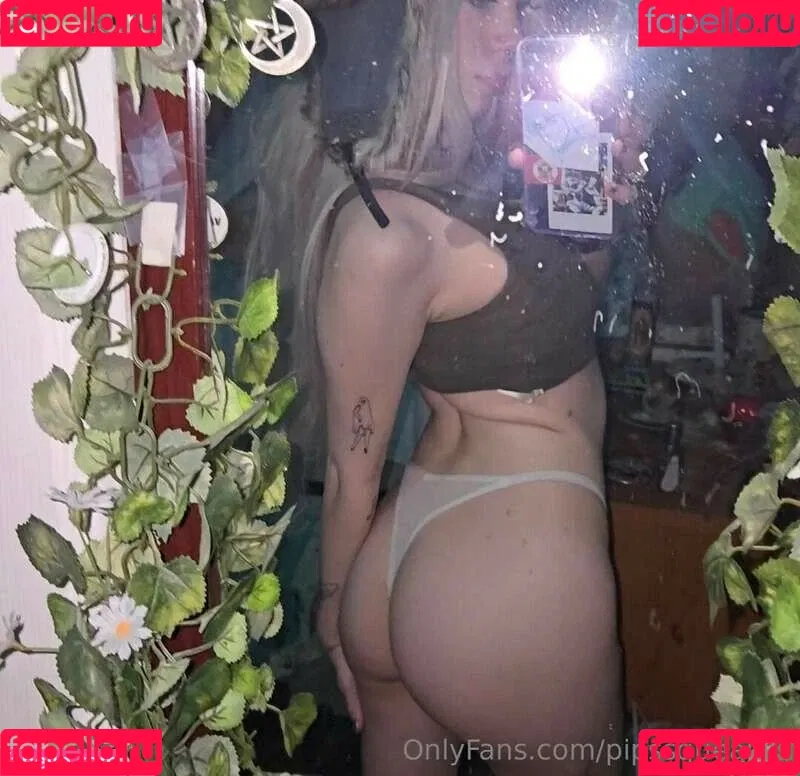https: / pipssqueakss Onlyfans Photo Gallery 