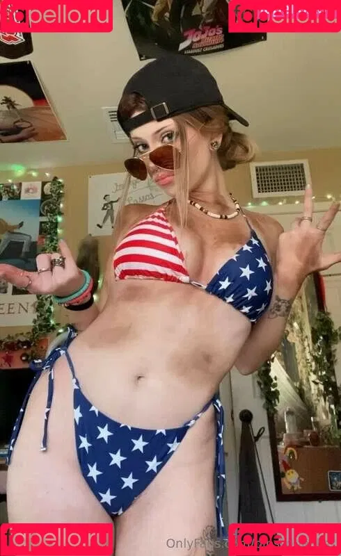 https: / pipssqueakss Onlyfans Photo Gallery 