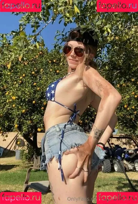 https: / pipssqueakss Onlyfans Photo Gallery 