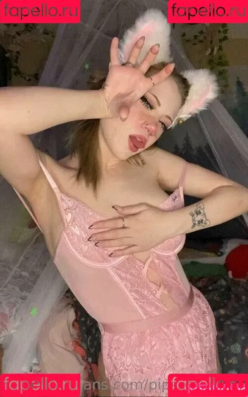 https: / pipssqueakss Onlyfans Photo Gallery 