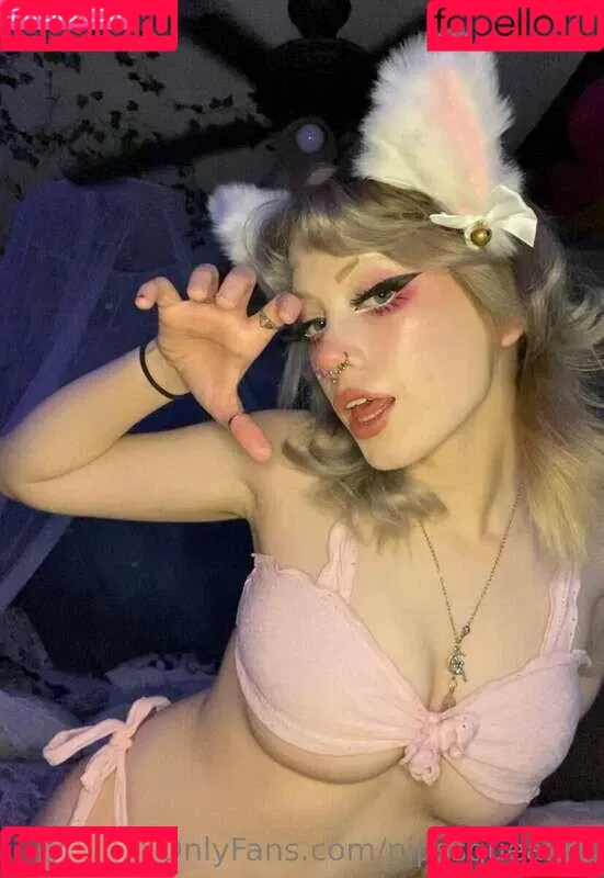 https: / pipssqueakss Onlyfans Photo Gallery 