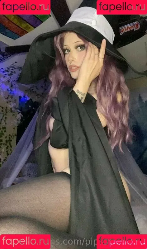 https: / pipssqueakss Onlyfans Photo Gallery 