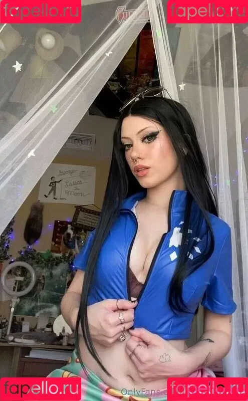 https: / pipssqueakss Onlyfans Photo Gallery 