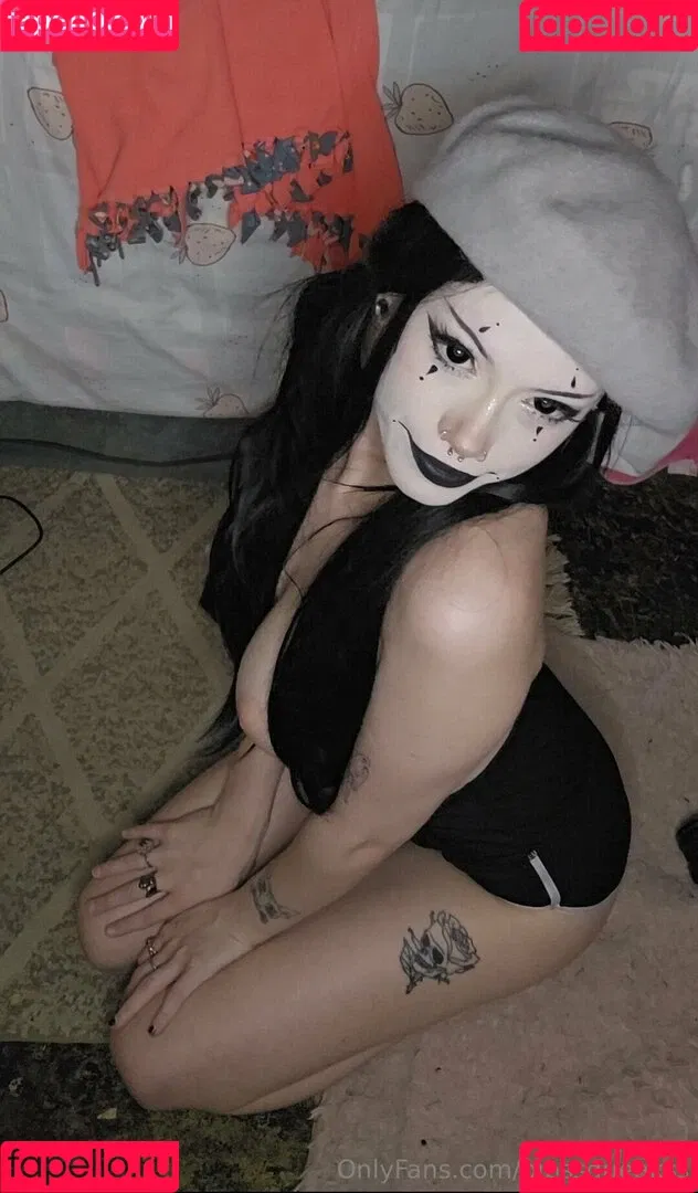 https: / pipssqueakss Onlyfans Photo Gallery 