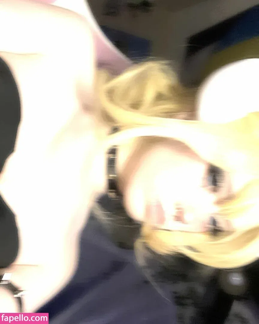 https: / pipssqueakss Onlyfans Photo Gallery 