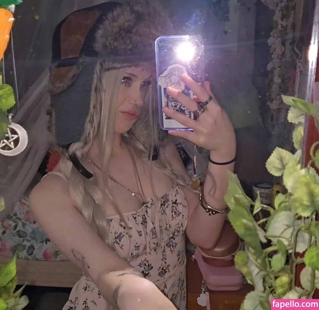 https: / pipssqueakss Onlyfans Photo Gallery 