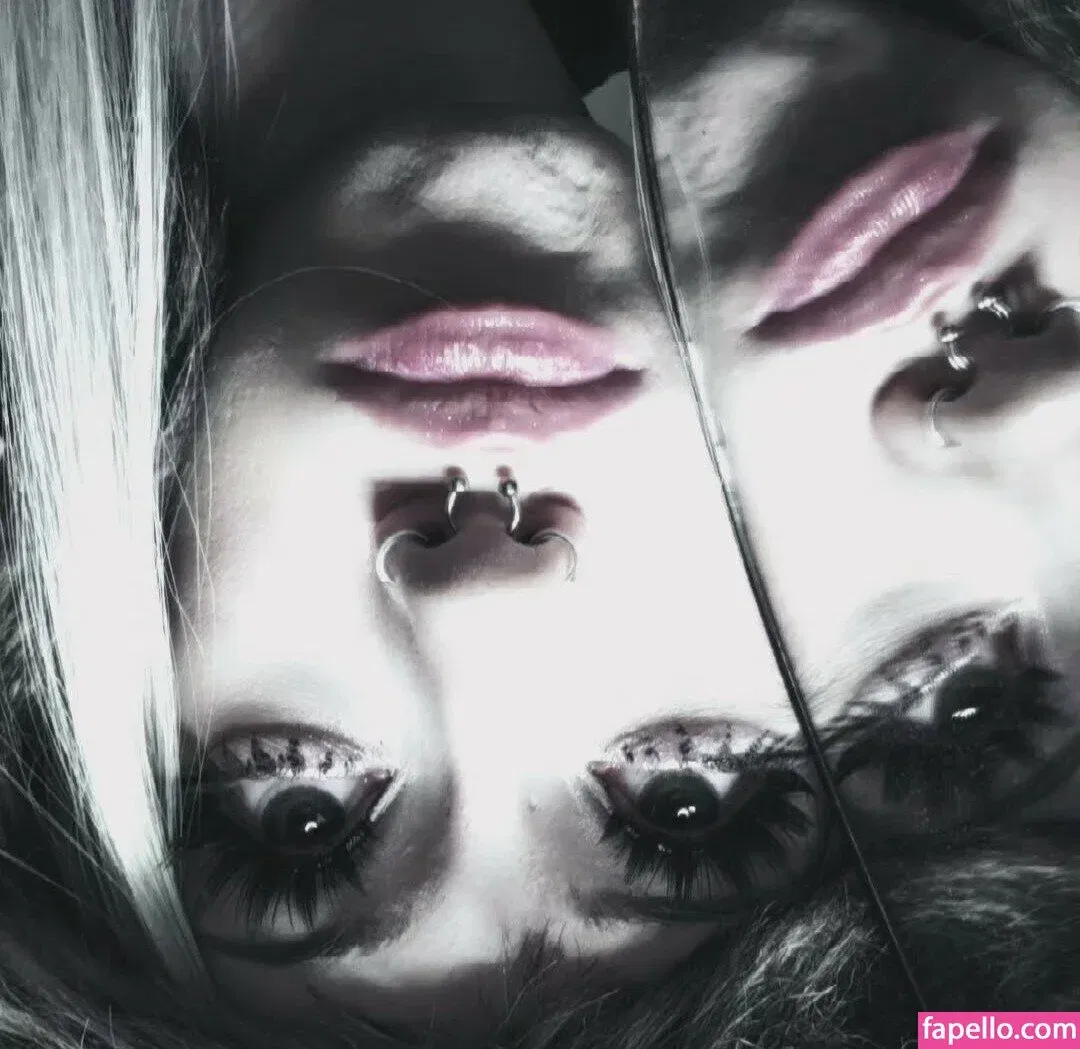 https: / pipssqueakss Onlyfans Photo Gallery 