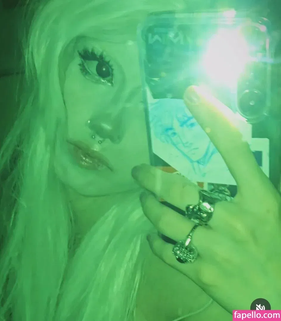 https: / pipssqueakss Onlyfans Photo Gallery 