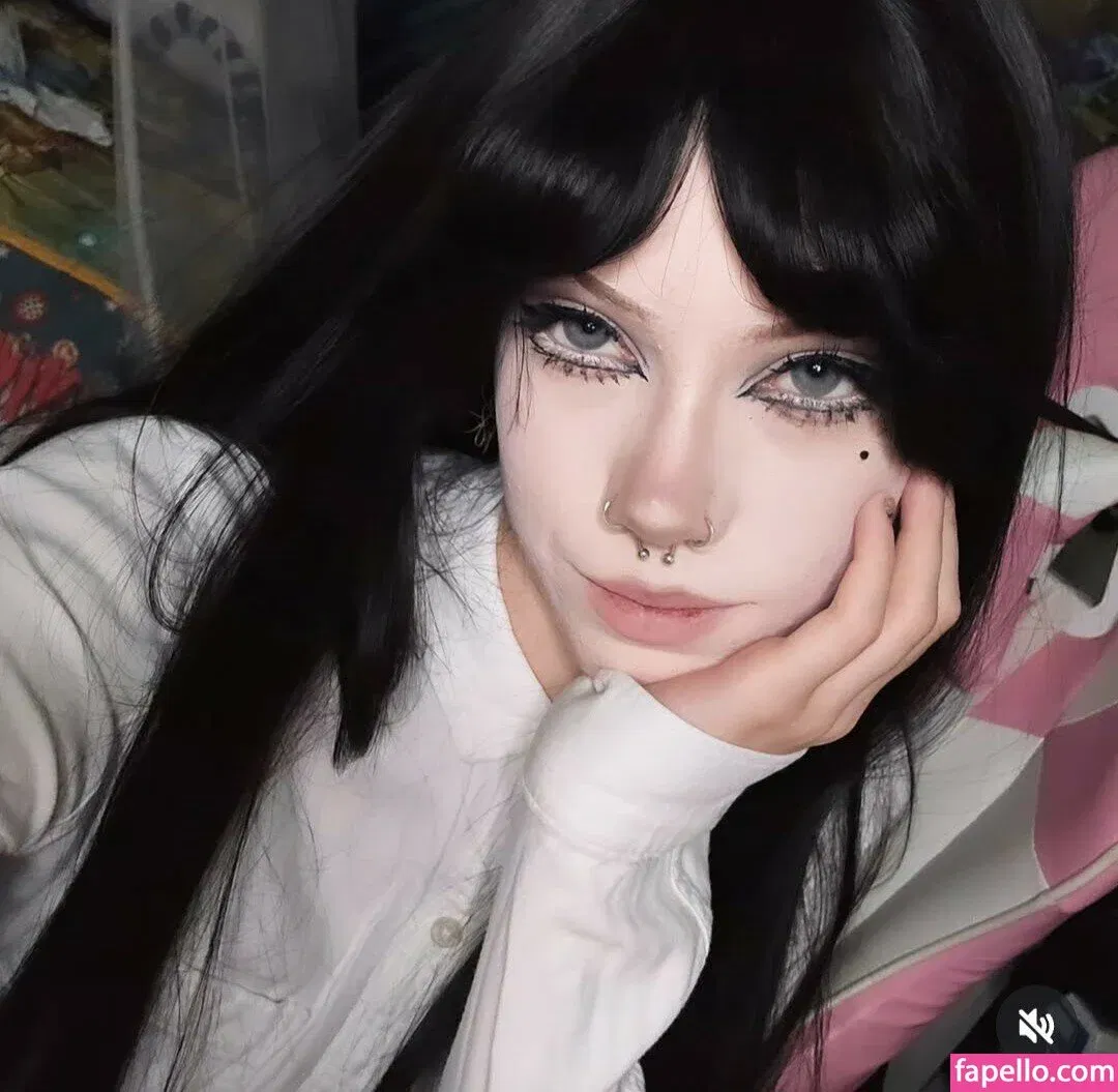 https: / pipssqueakss Onlyfans Photo Gallery 