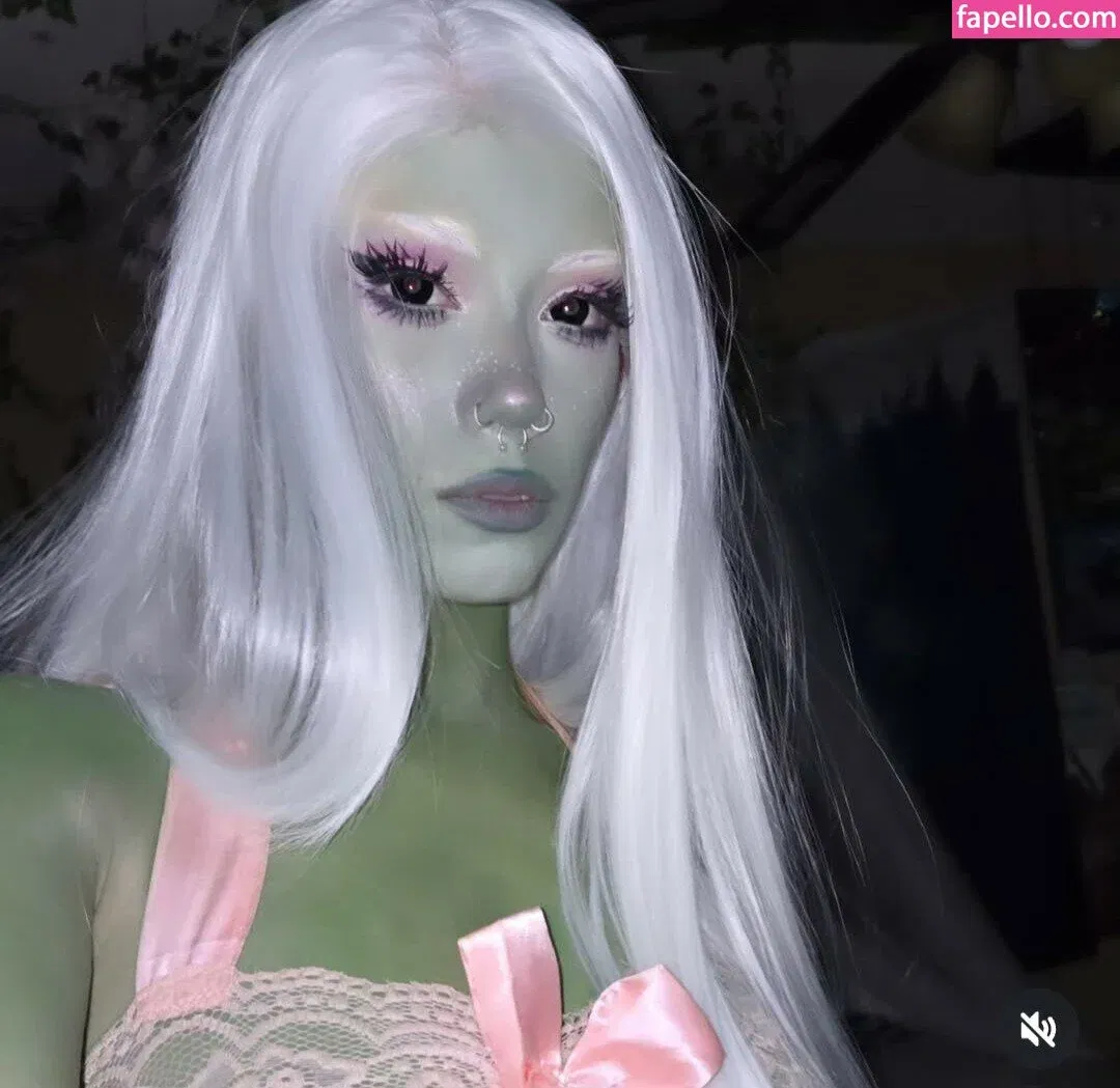 https: / pipssqueakss Onlyfans Photo Gallery 