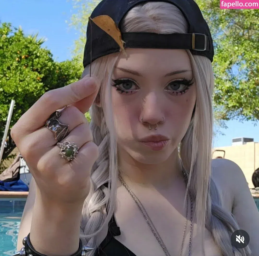 https: / pipssqueakss Onlyfans Photo Gallery 