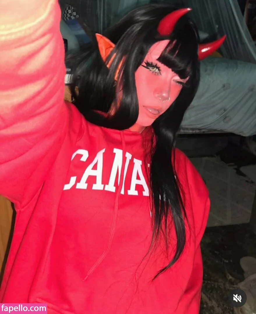 https: / pipssqueakss Onlyfans Photo Gallery 