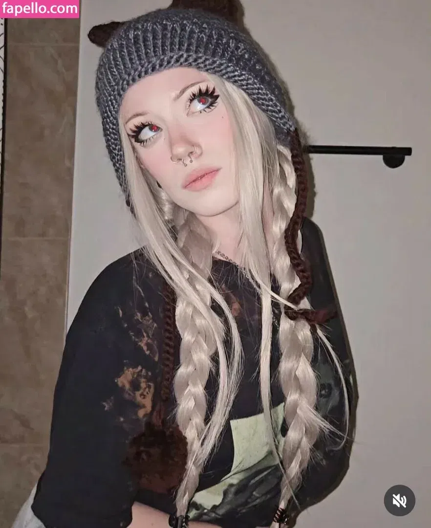 https: / pipssqueakss Onlyfans Photo Gallery 