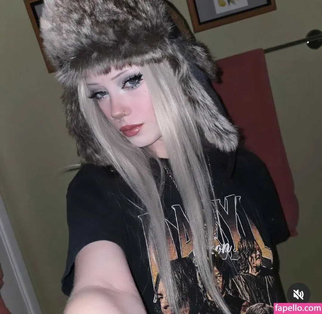 https: / pipssqueakss Onlyfans Photo Gallery 