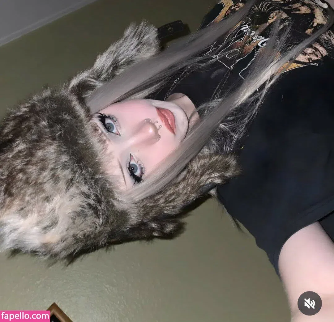 https: / pipssqueakss Onlyfans Photo Gallery 