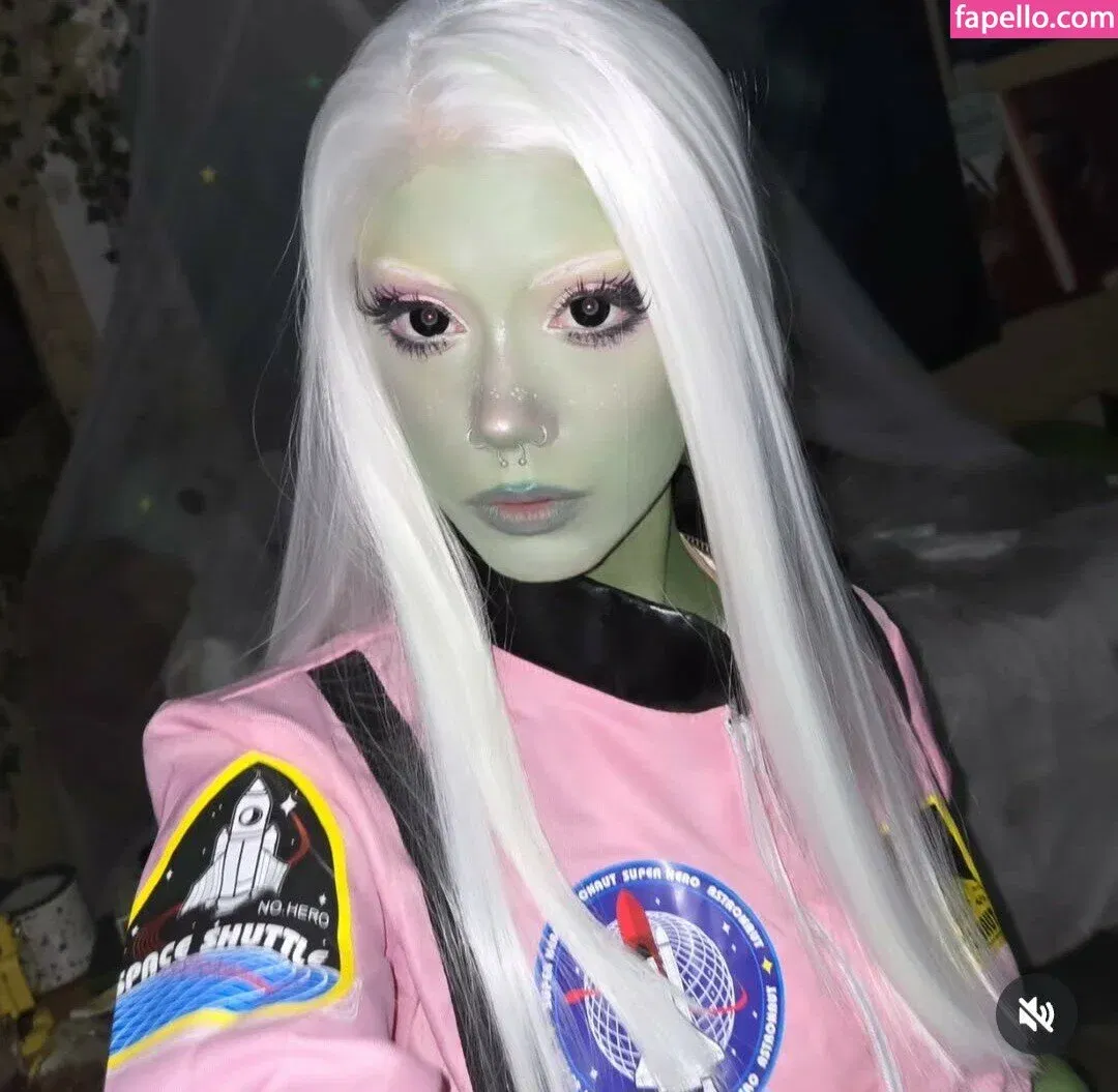 https: / pipssqueakss Onlyfans Photo Gallery 