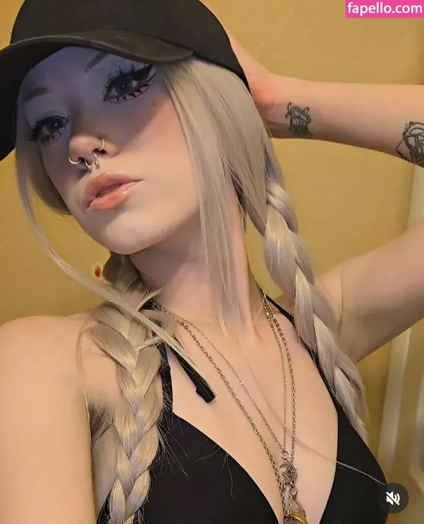 https: / pipssqueakss Onlyfans Photo Gallery 