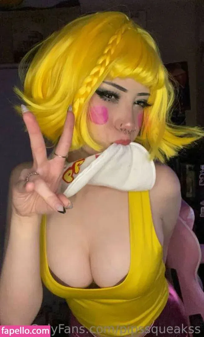 https: / pipssqueakss Onlyfans Photo Gallery 