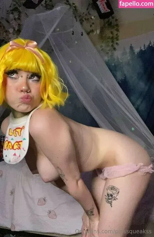 https: / pipssqueakss Onlyfans Photo Gallery 