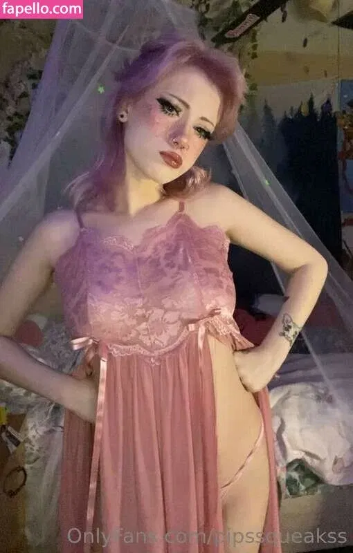 https: / pipssqueakss Onlyfans Photo Gallery 