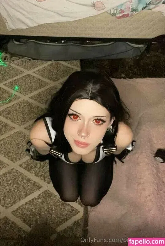 https: / pipssqueakss Onlyfans Photo Gallery 