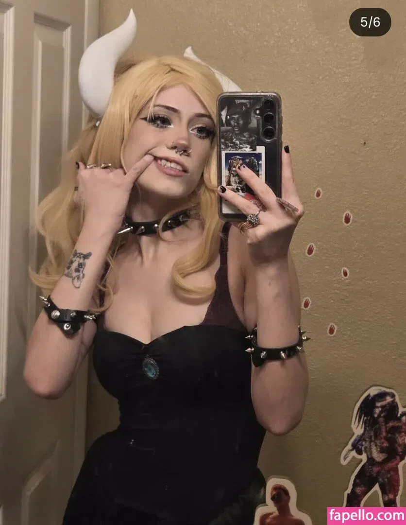 https: / pipssqueakss Onlyfans Photo Gallery 