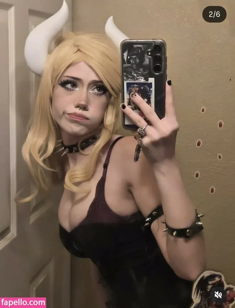 https: / pipssqueakss Onlyfans Photo Gallery 