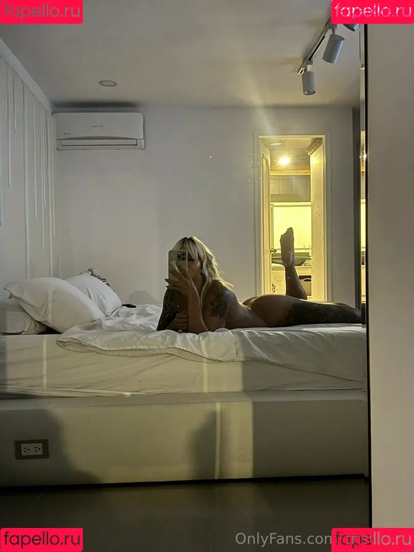 Cristalhill__ / PINKY PUSSYY / cristalhill / imcristaloficial_ Onlyfans Photo Gallery 