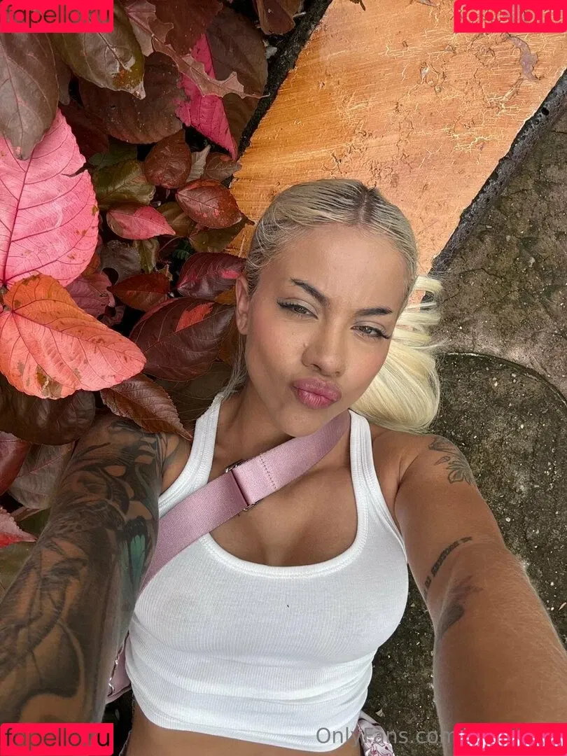 Cristalhill__ / PINKY PUSSYY / cristalhill / imcristaloficial_ Onlyfans Photo Gallery 