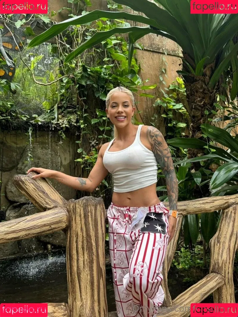 Cristalhill__ / PINKY PUSSYY / cristalhill / imcristaloficial_ Onlyfans Photo Gallery 