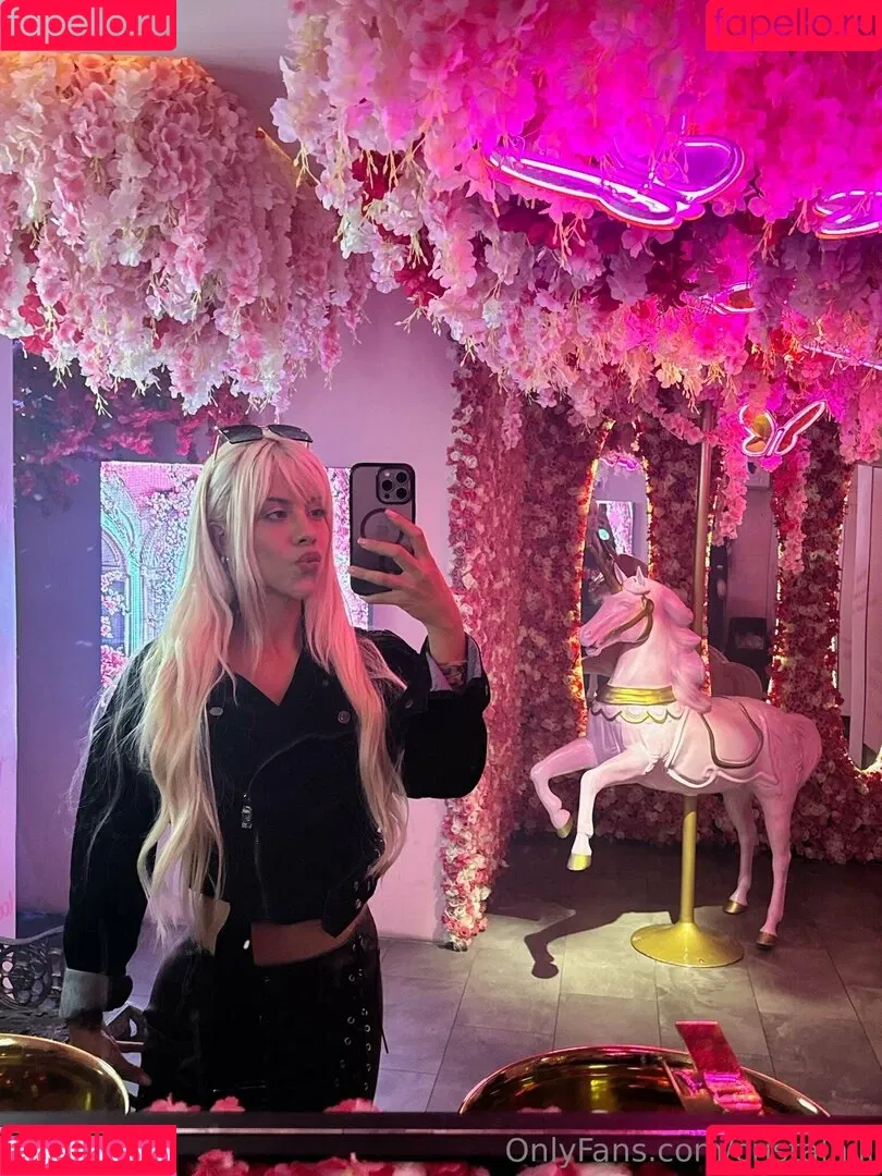Cristalhill__ / PINKY PUSSYY / cristalhill / imcristaloficial_ Onlyfans Photo Gallery 