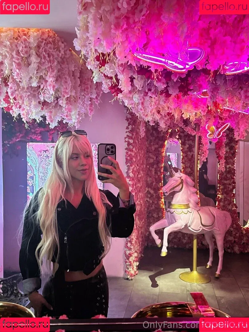 Cristalhill__ / PINKY PUSSYY / cristalhill / imcristaloficial_ Onlyfans Photo Gallery 