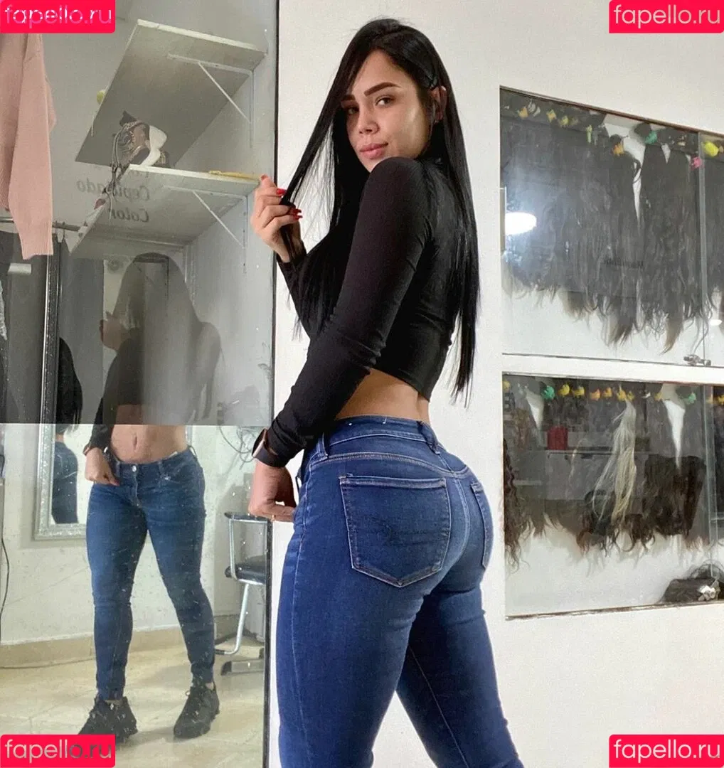 Elizabeth Lopez / lopezeli_l / lopezeli_only Onlyfans Photo Gallery 