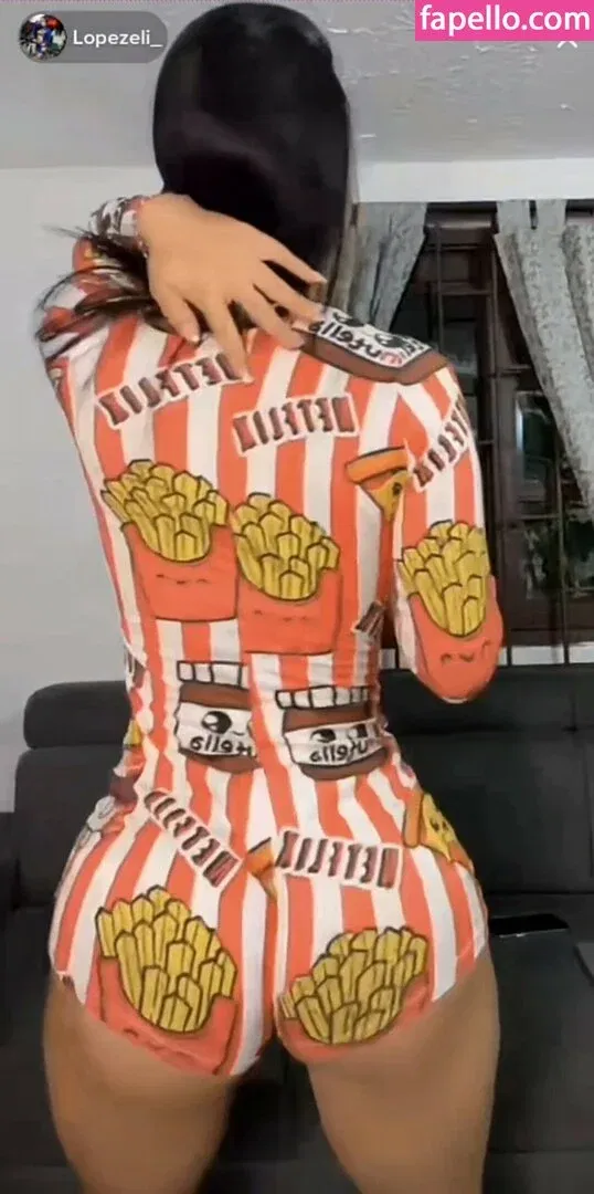 Elizabeth Lopez / lopezeli_l / lopezeli_only Onlyfans Photo Gallery 