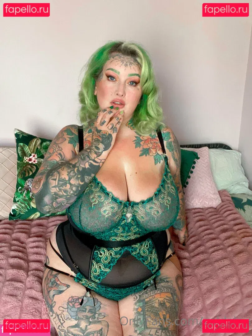 GaldaLou Onlyfans Photo Gallery 
