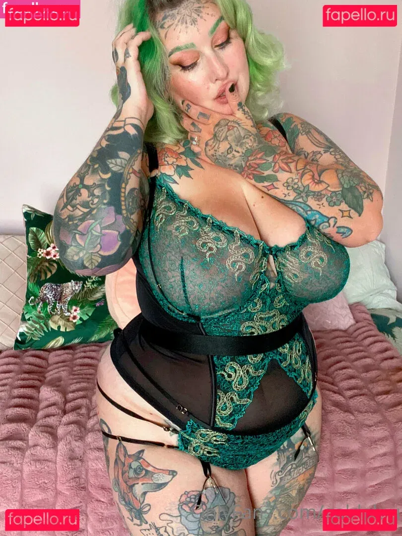 GaldaLou Onlyfans Photo Gallery 