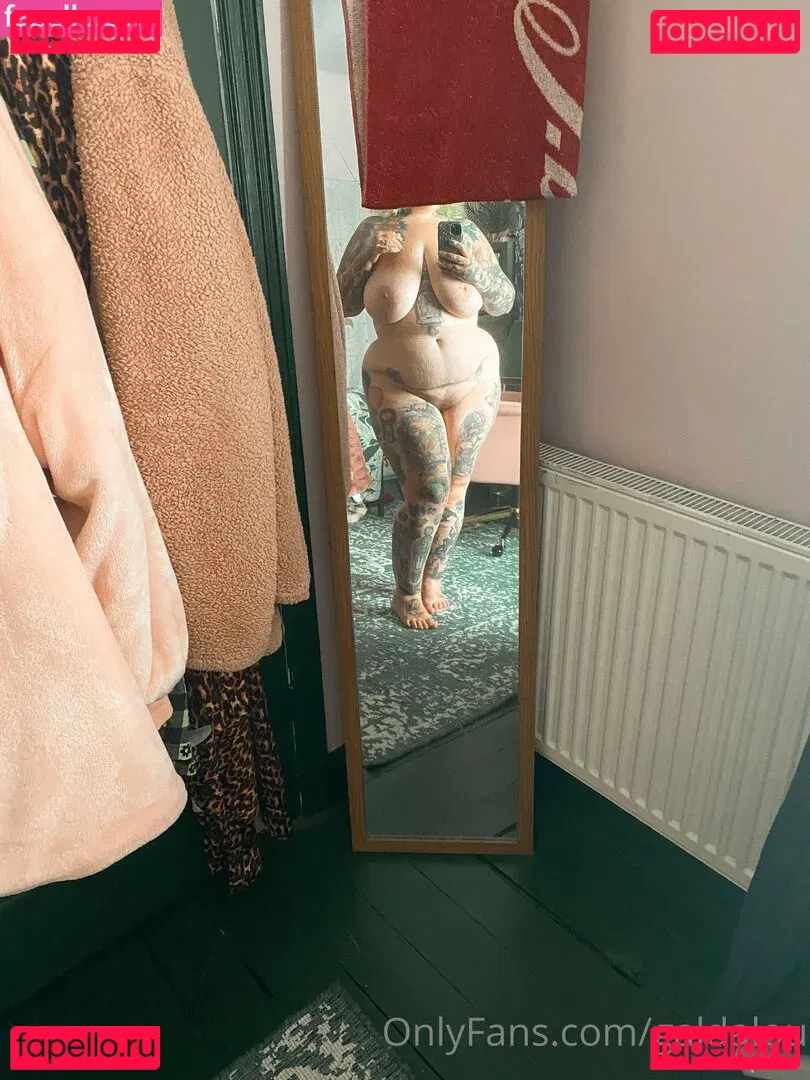 GaldaLou Onlyfans Photo Gallery 