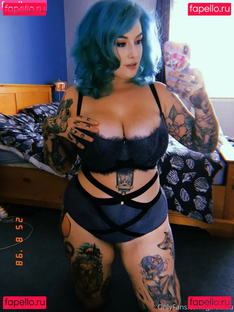 GaldaLou Onlyfans Photo Gallery 