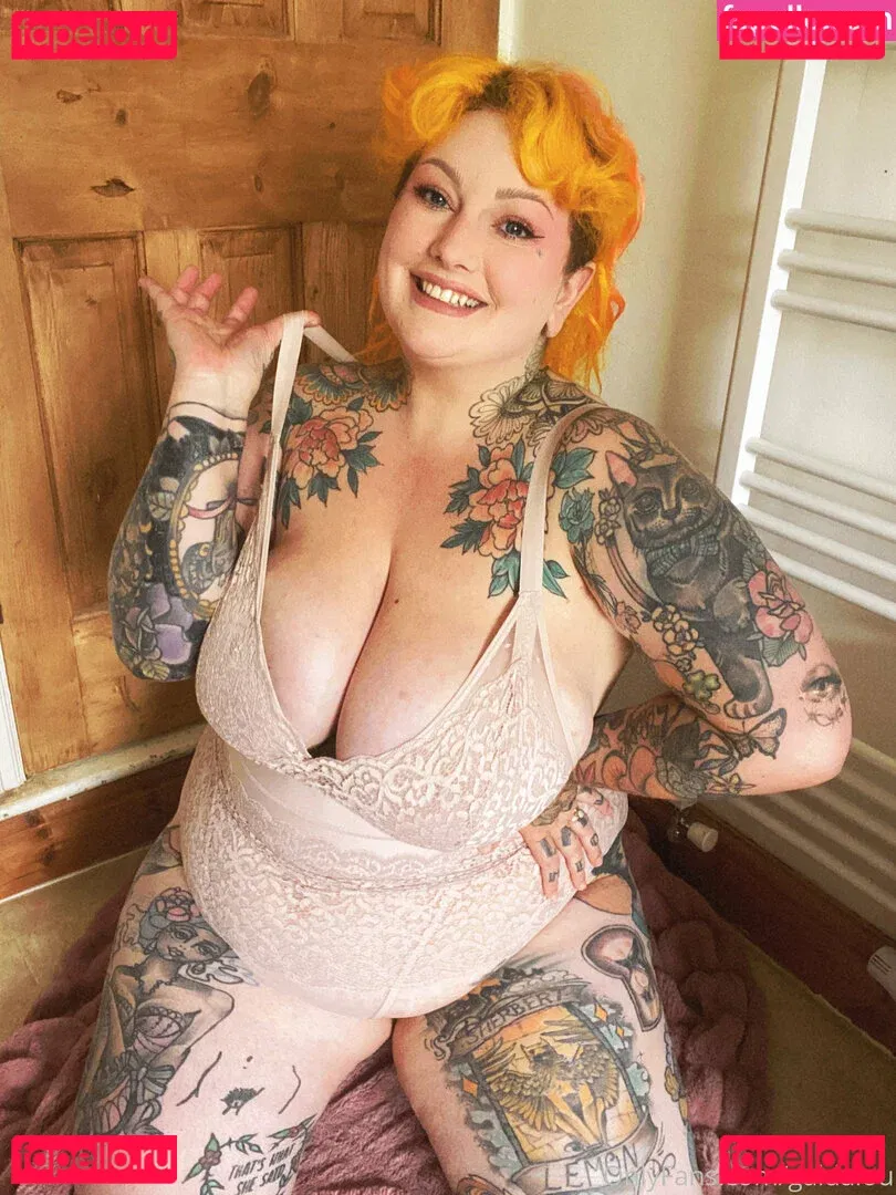 GaldaLou Onlyfans Photo Gallery 